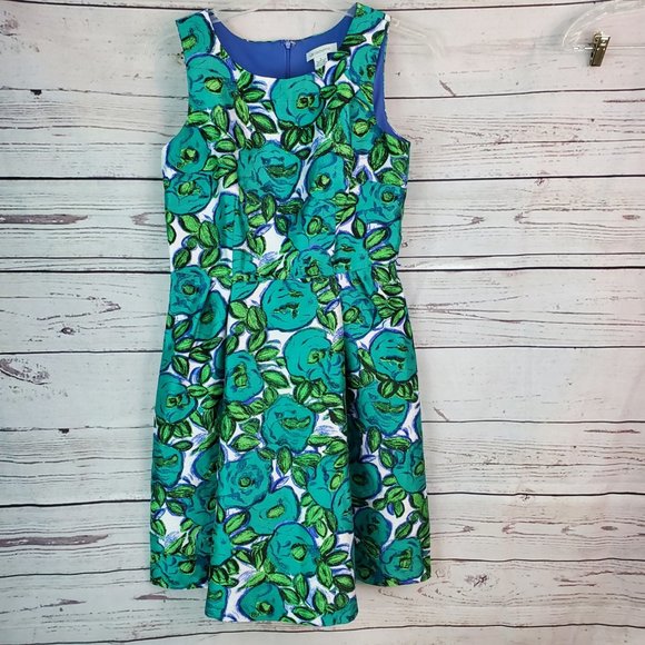 Liz Claiborne Dresses & Skirts - Liz Claiborne Fit and Flare Floral Dress Size 8